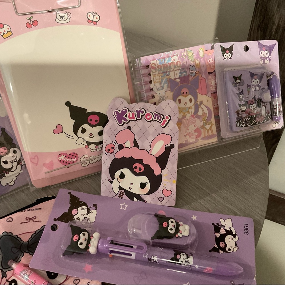 Kuromi 10 Piece Stationery Bundle - Picture 7 of 8